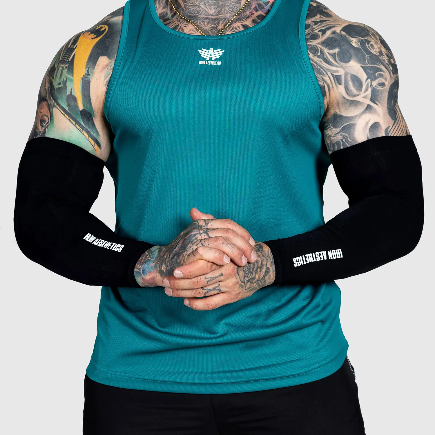 Návleky na ruky Iron Aesthetics Seamless Arms, čierne-1