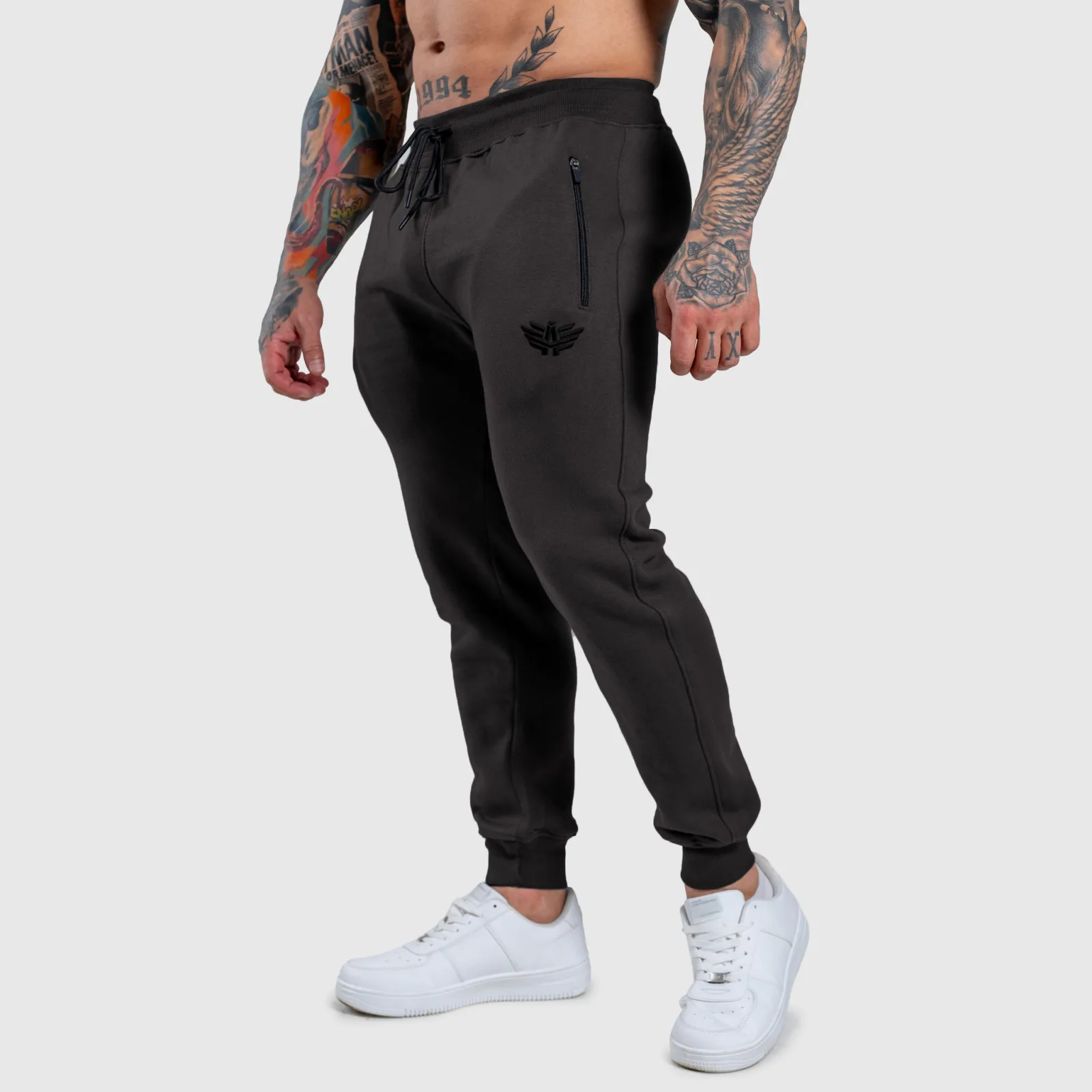 Jogger tepláky Iron Aesthetics Round, sivé-1