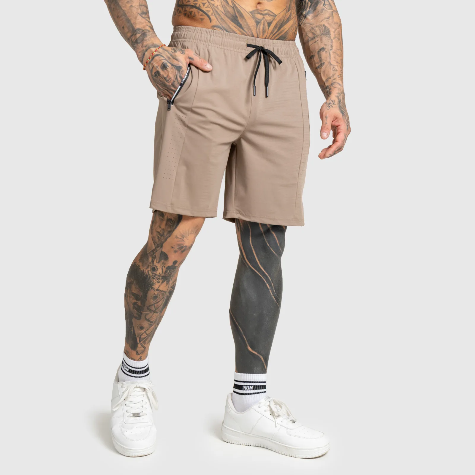 Pánske športové šortky Iron Aesthetics Aero, hnedé-1