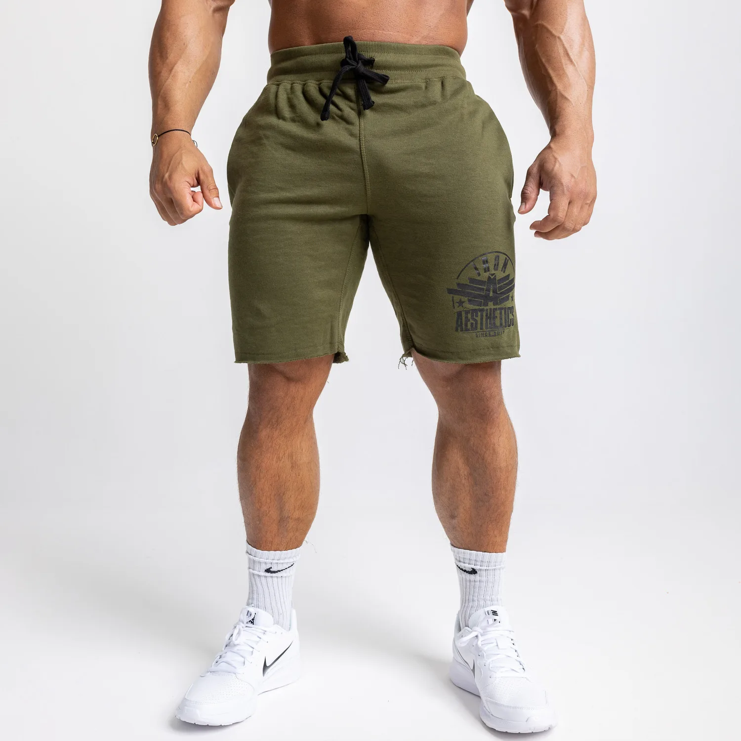 Pánske teplákové kraťasy Iron Aesthetics Force, vojenská zelená-1