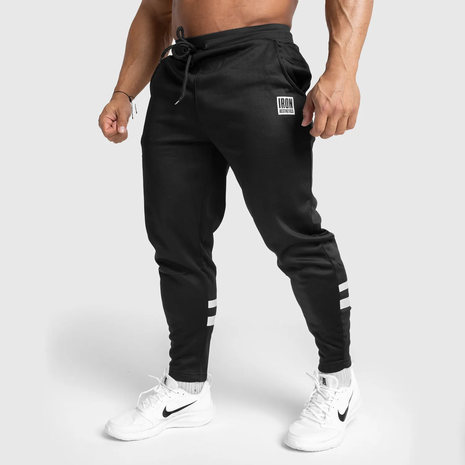 Jogger tepláky Iron Aesthetics Boxed, čierne-1