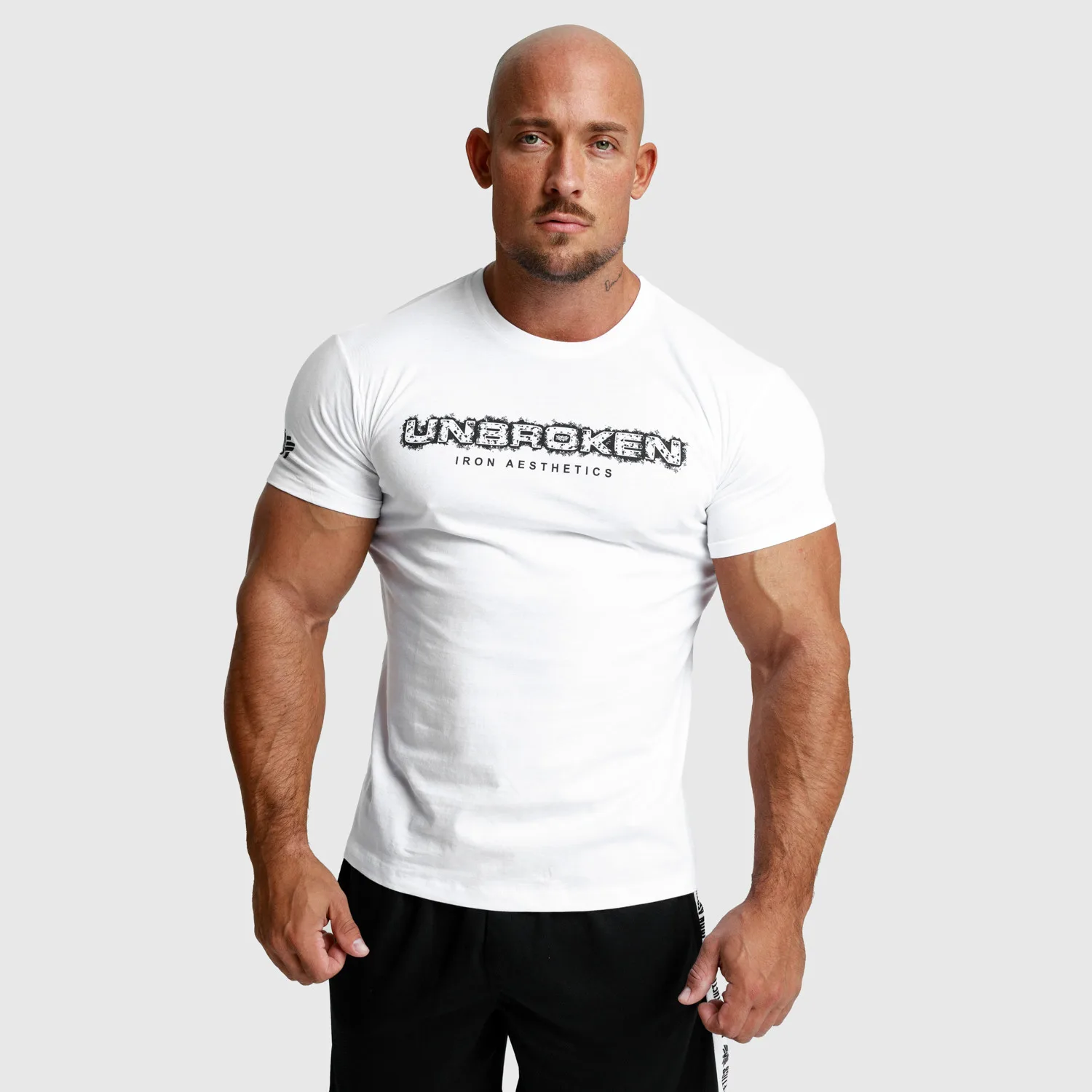 Pánske fitness tričko Iron Aesthetics Unbroken, biele-1