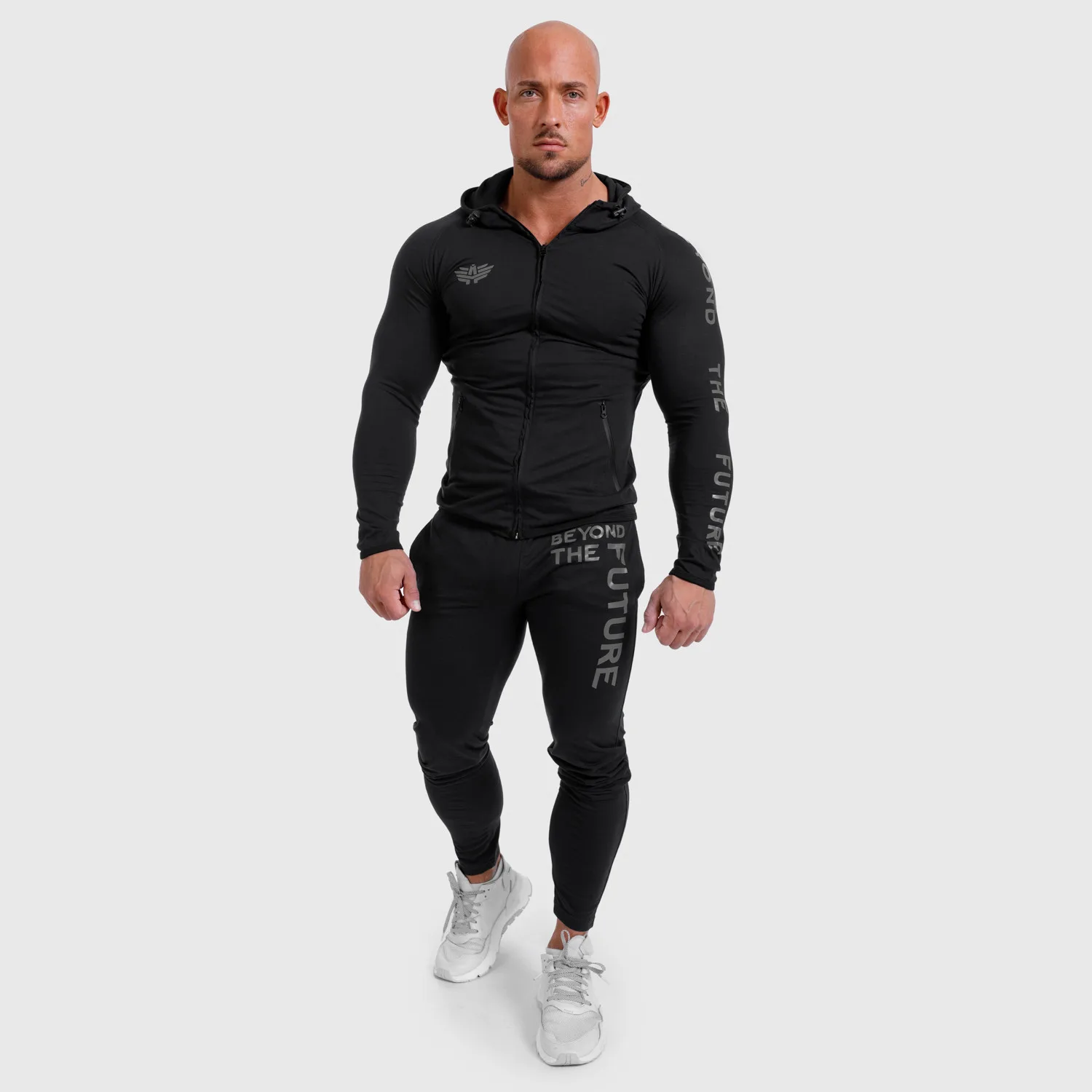 Pánska športová SlimFit súprava Iron Aesthetics Beyond the Future, čierna-1